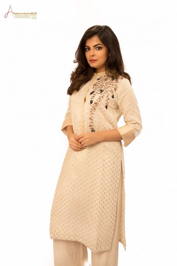 Ivory Chanderi Kurta with Embroidery On Side Combined with Pants